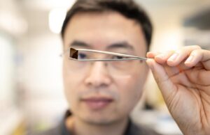 Light-Programmable Semiconductor Opens a Path to Reconfigurable Electronics